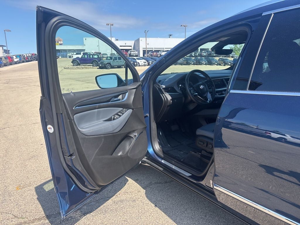 2024 Buick Enclave Essence