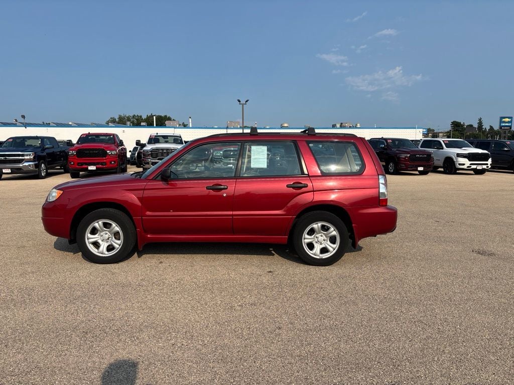 Used 2006 Subaru Forester X with VIN JF1SG63606H736153 for sale in Dubuque, IA
